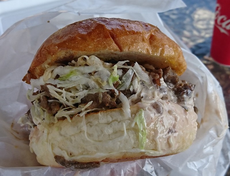 西都市【有田さんちのお肉やさん】ランチで食べたハンバーガー