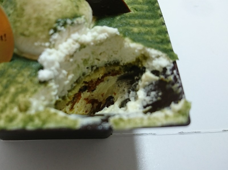 宮崎市のシャトレーゼ宮崎柳丸店で購入して食べた「北海道産発酵バター使用抹茶ティラミス」4