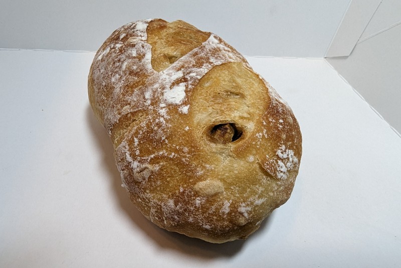 宮崎市の「ベーカリーことり」で購入したパン「フィグエノワ」2
