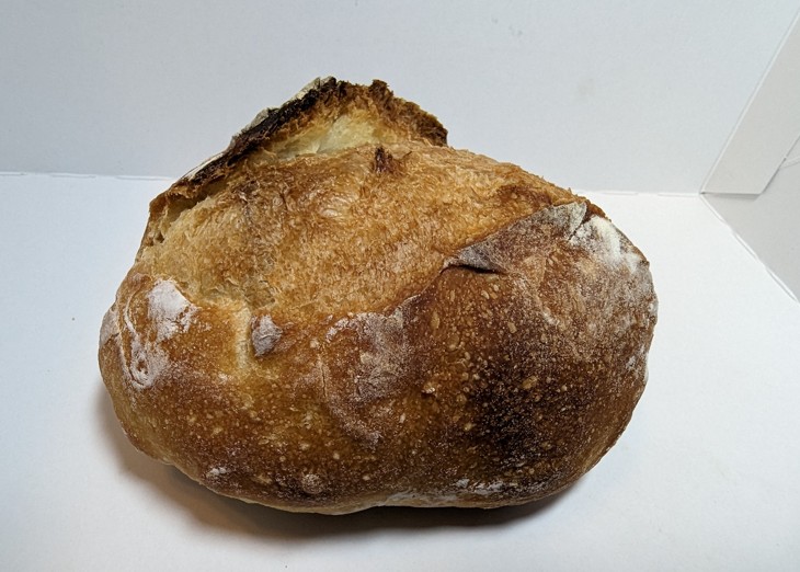 宮崎市の「ベーカリーことり」で購入したパン「栗のフランス」1