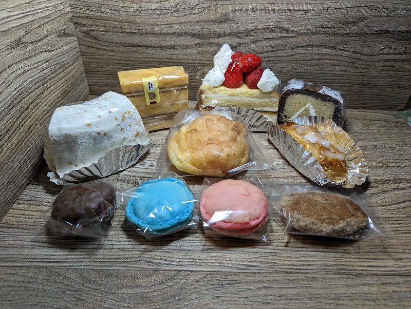 宮崎市大塚町の「ドイツ菓子 バイエルン」で購入し自宅で食べたパンと洋菓子2