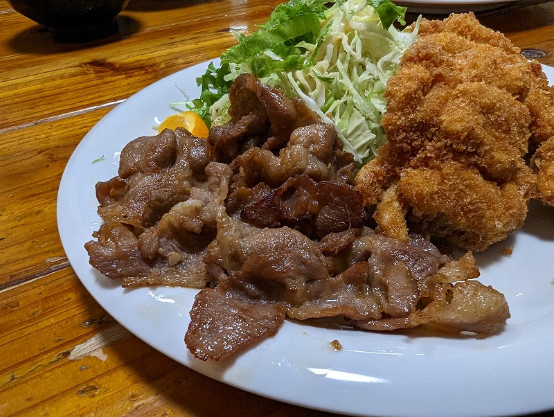 宮崎市の「樹のめし家」で食べたコンビ定食(生姜焼き・チキンカツ)2