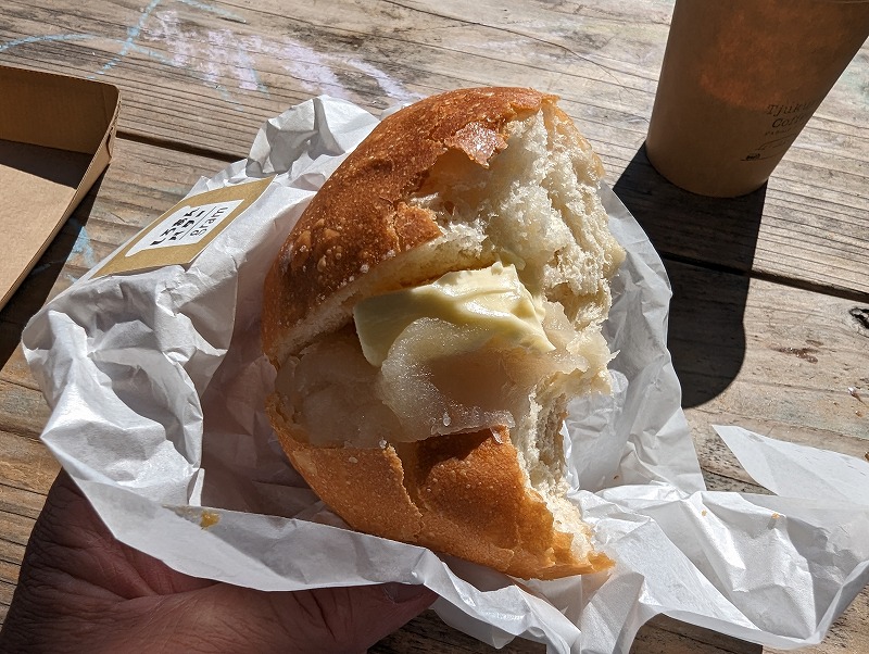 日向市細島のベーカリーグラム(BAKERY gram)で購入して食べてみた「白あんバター」4