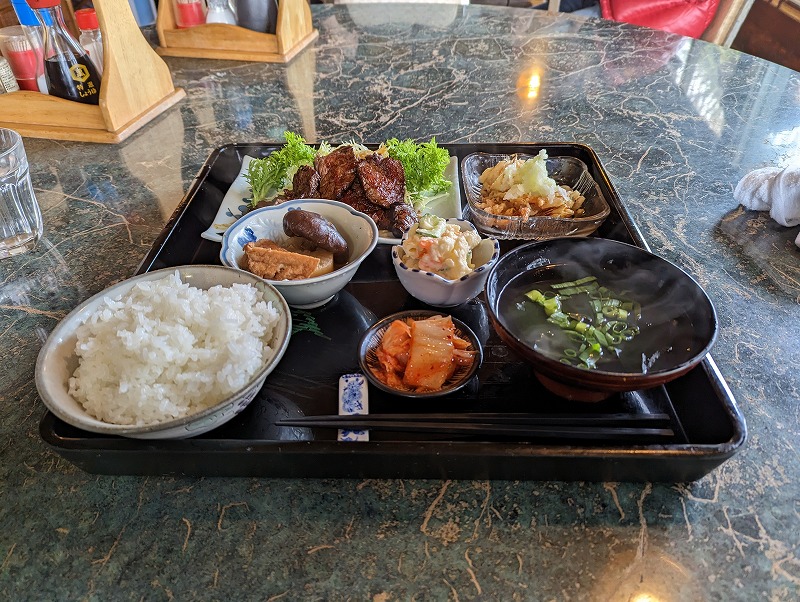 宮崎市佐土原町のレストランみやもとで食べた焼肉定食