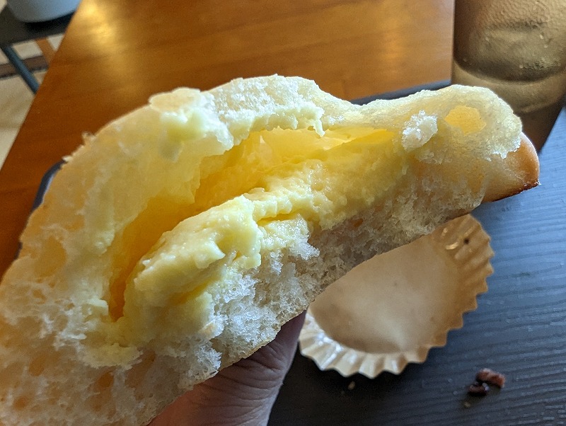 宮崎市佐土原町のプチラパン×ヒゲラパンで食べた「クリームパン」5