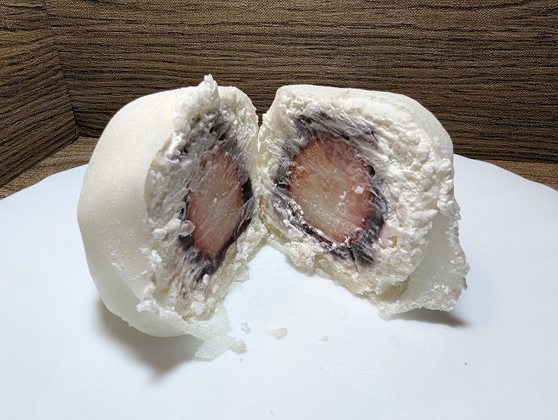 宮崎市のスイートアリス花山手店で購入し自宅で食べたいちご大福3