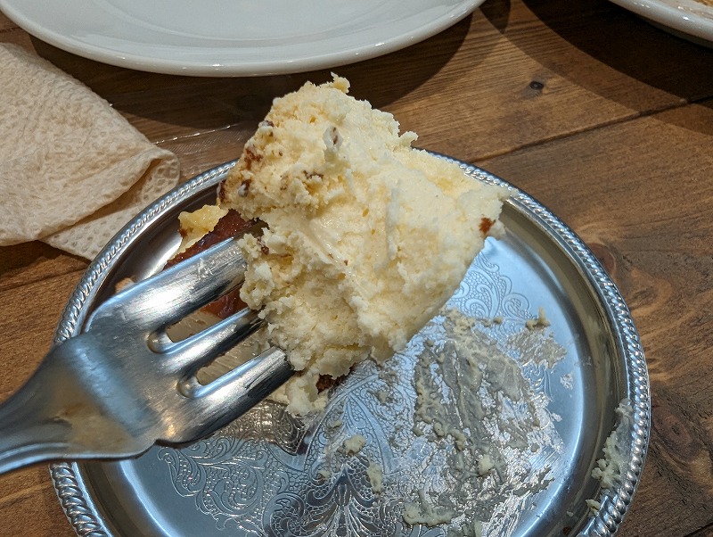 綾町のAC880Cafeで食べたバスクチーズケーキ4
