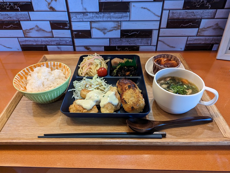 延岡市のcafe NANAME(カフェ ナナメ)で食べたAランチ