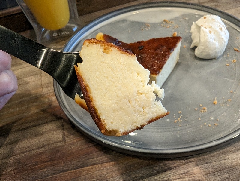 宮崎市のmusuvi.(むすび)でイートインして食べたバスクチーズケーキ7