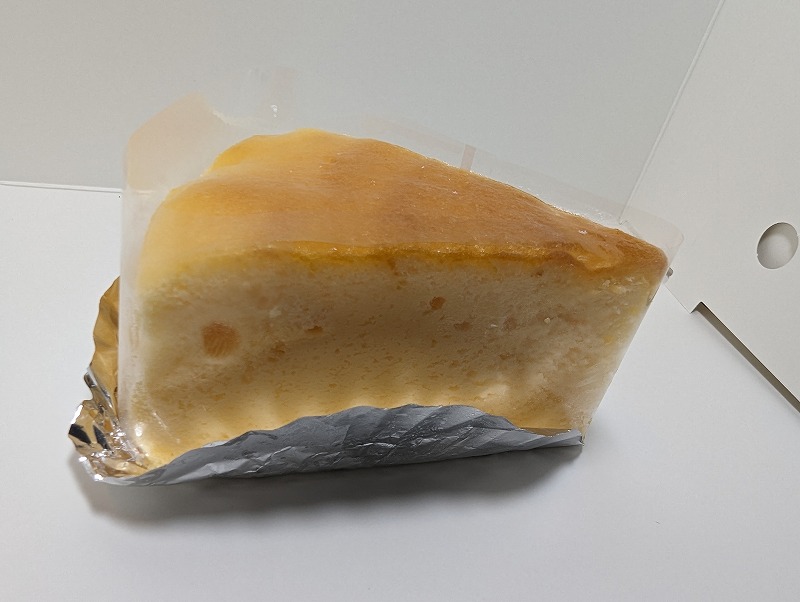 木城町のパティスリーコマドで購入して自宅で食べたチーズスフレ1