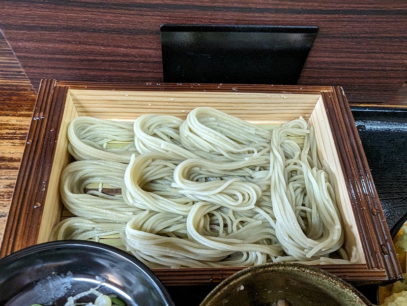 宮崎市の新潟のへぎそば たけ乃で食べた「大海老と野菜の天せいろ」5