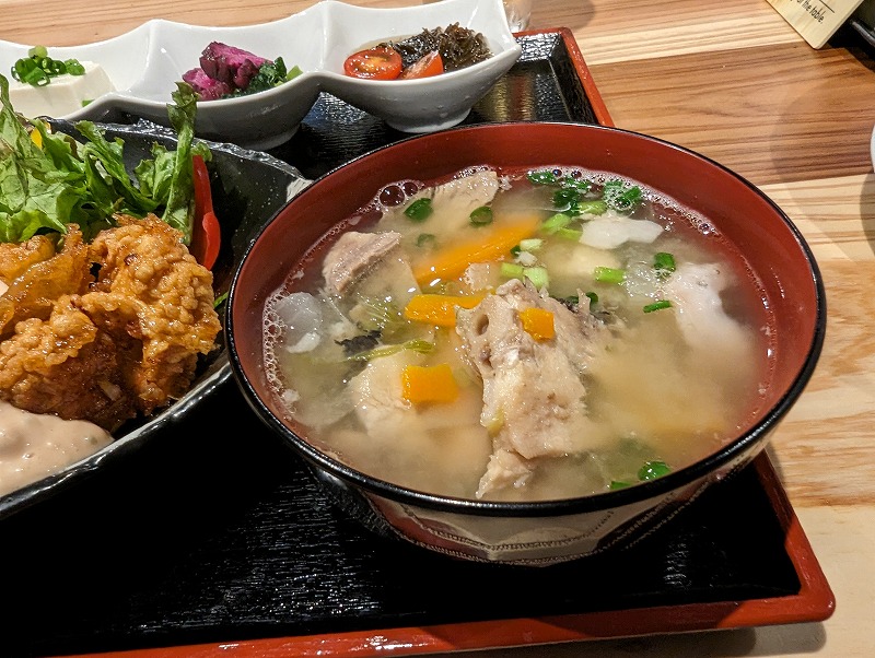 宮崎市の宮地鮮屋 橘通東店で食べた「チキン南蛮定食」2