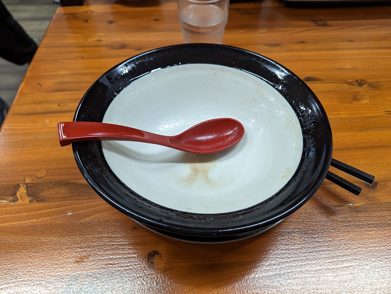 宮崎市の最高家で食べた「旨塩とんこつラーメン」15