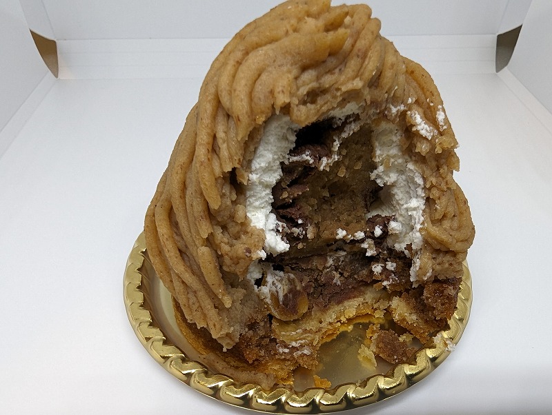 宮崎市神宮のchocoholic roastery(チョコホリック ロースタリー)で購入して自宅で食べた「モンブランタルトショコラ」8
