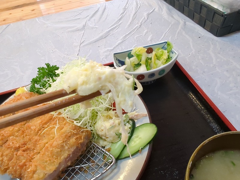 高鍋町の「旬魚菜 だいこんや」で食べたロースとんかつ定食11