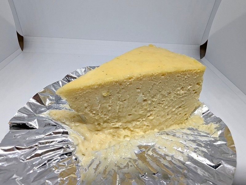 国富町のSWEETS SHOP PON(スイーツショップポン)で購入して食べてみた「ニューヨークチーズケーキ」1
