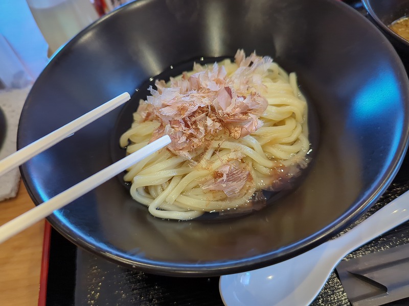 都城市の麺屋 絆心(KISHIN)で食べた濃厚魚介豚骨つけ麺3