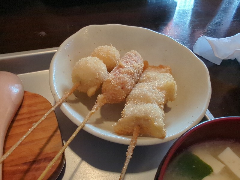 宮崎市京塚町の100円串カツで食べた「どて焼き定食」3