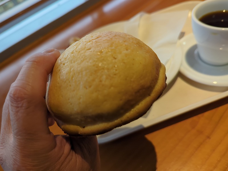 宮崎市高岡町のMUKASA Coffee&Roasterで食べた「めろんぱん」1