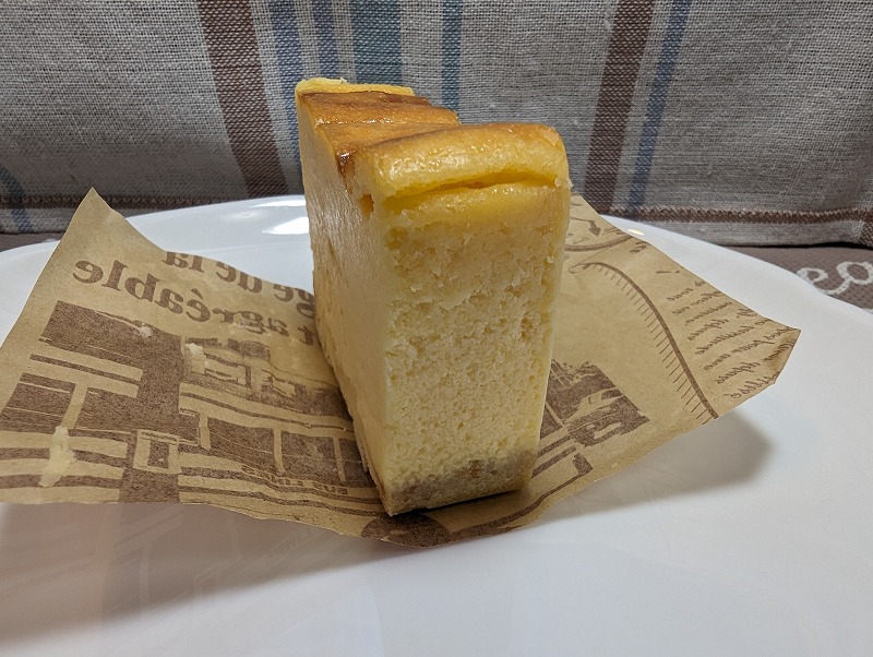 門川町のピリエの「チーズケーキ」2