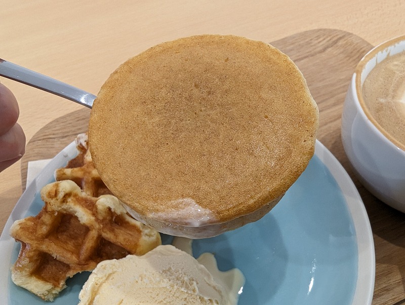 宮崎市のCANVAS COFFEEで食べたミニワッフルとミニパンケーキとアイス6