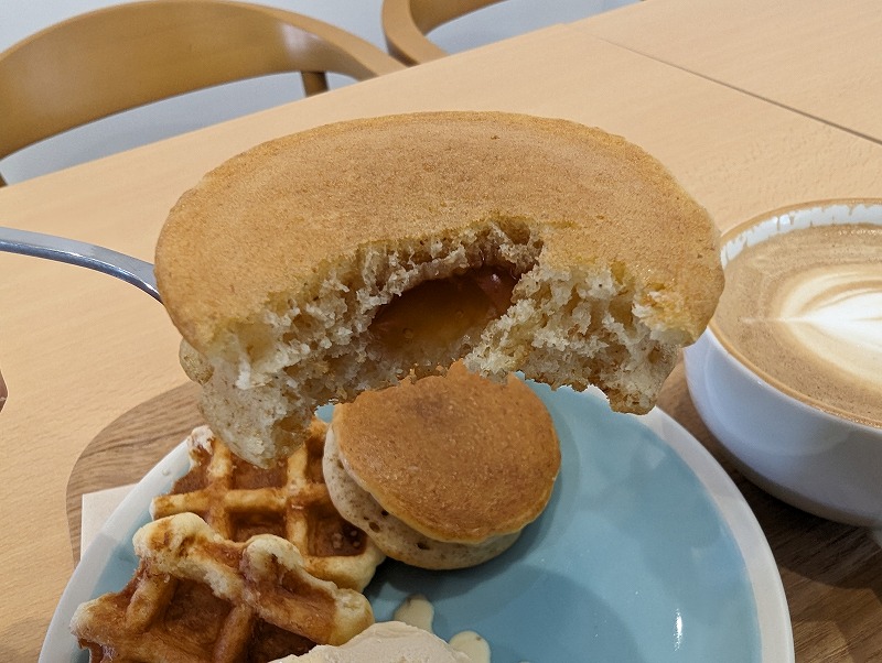 宮崎市のCANVAS COFFEEで食べたミニワッフルとミニパンケーキとアイス7