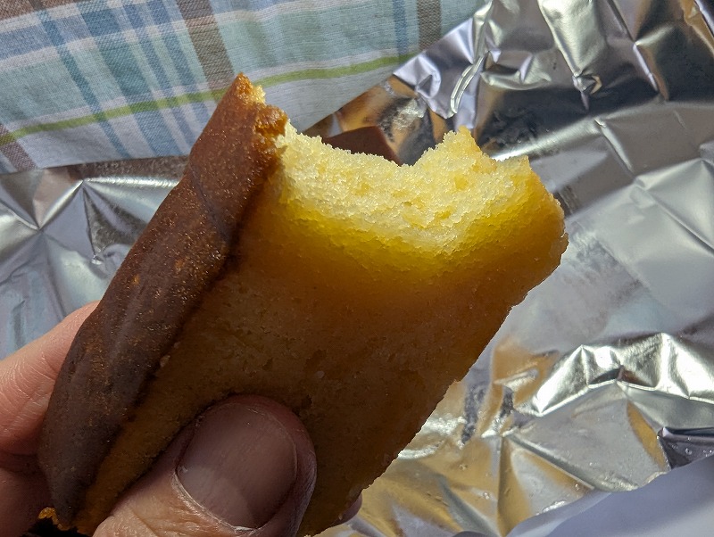 都農町の「きくや菓子舗」で購入して食べた「ブランデーケーキ」9