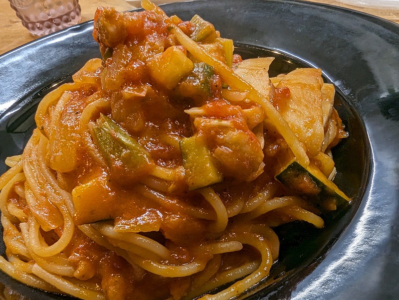 日南市のRistorante GENで食べたランチ「えびと野菜のトマトソーススパゲティ」7