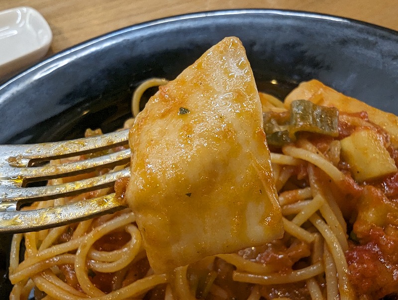 日南市のRistorante GENで食べたランチ「えびと野菜のトマトソーススパゲティ」10