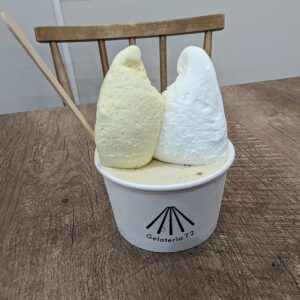 宮崎市のジェラテリア72で食べた3種盛りのジェラート