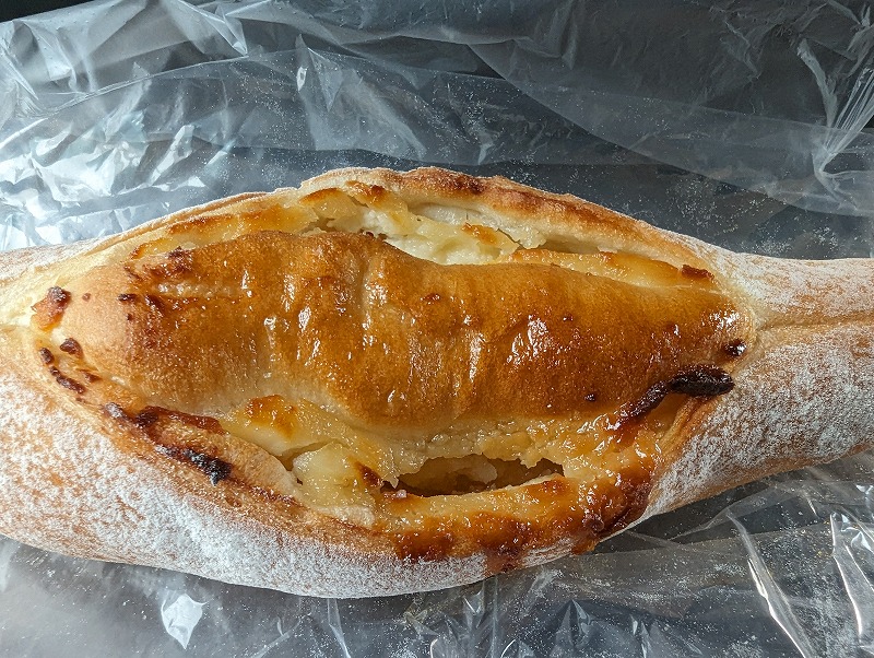 宮崎市のラ・シュ シュのパン「ハニークリームチーズ」2