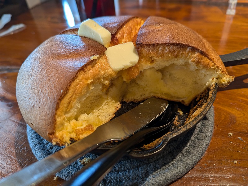 都城市のcafe de 杜で食べたスキレットカステラ2