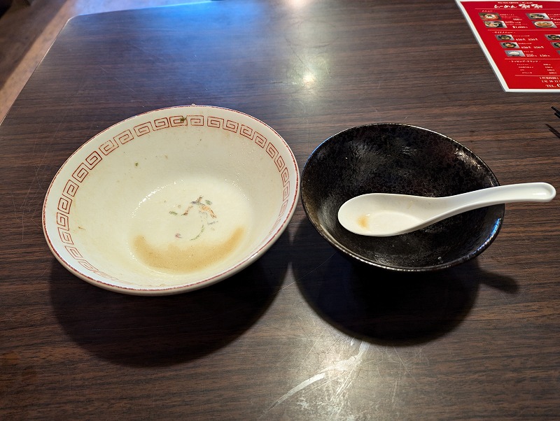 宮崎市清武町加納のらーめん季季【夜の部】で食べたラーメンと丼物1