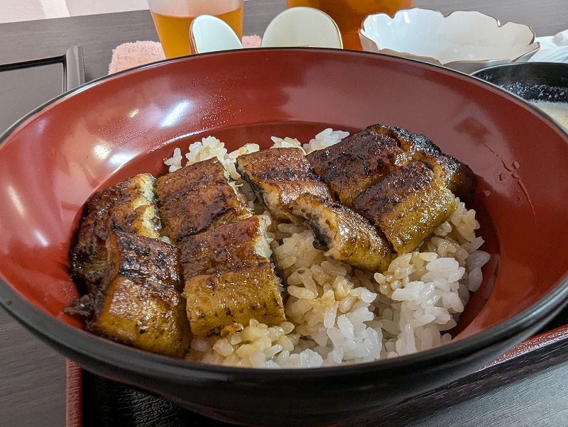 宮崎市の「うなぎの鰻美」で食べた1000円の朝どんぶり1