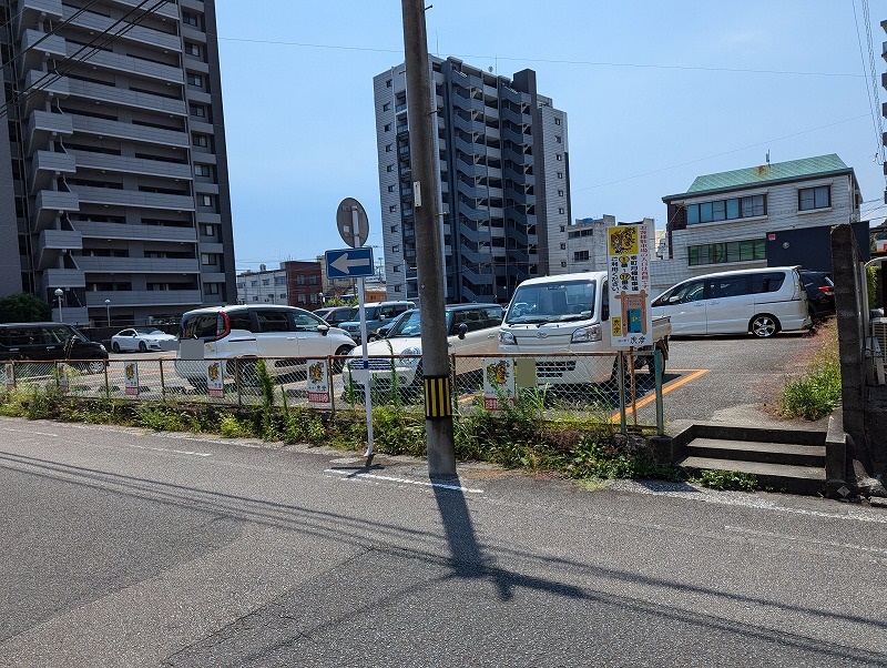 延岡市の風の菓子 虎彦の駐車場