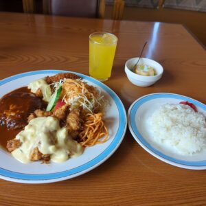 【Cafe Kiitos】新富町総合交流センターきらり内にあります