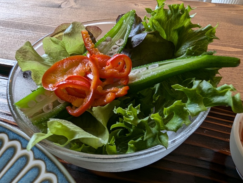 「自然と」で食べたサラダ